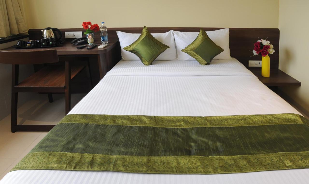 Treebo Balaji Residency Kolhapur Exterior foto
